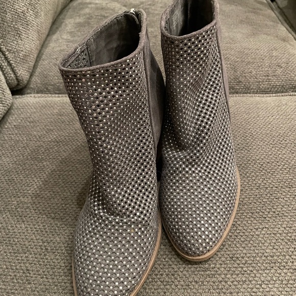 Madden Girl Boots, Size 8.5 - Picture 2 of 6